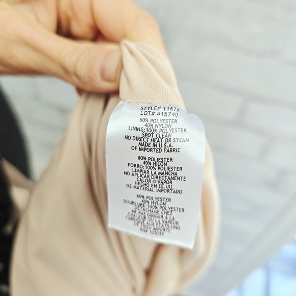 Xscape Lace Party Dress - Picture 9 of 9